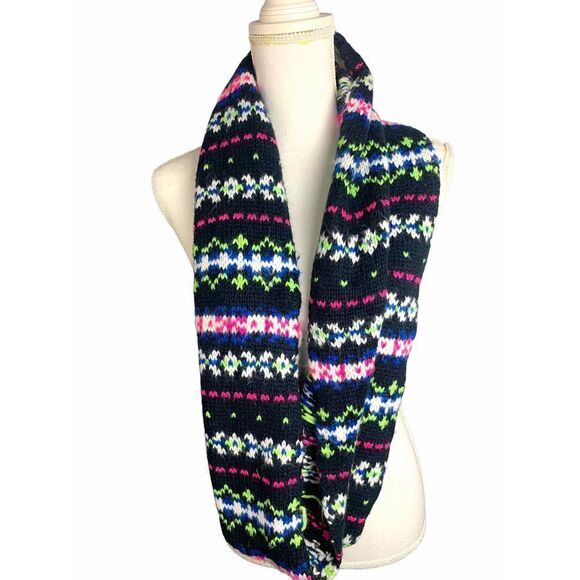 Abercrombie  Wool Infinity Scarf A&F - Picture 3 of 4